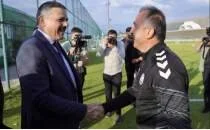 Vali ifti, Konyaspor'u ziyaret etti
