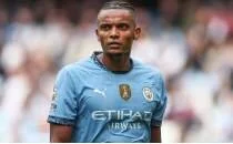 Galatasaray'dan Akanji iin resmi teklif! Menajeri geliyor