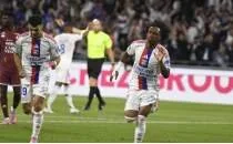 Lyon evinde farklı kazandı!