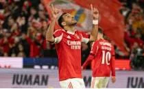 Benfica, sahas�nda tek golle kazanmas�n� bildi!