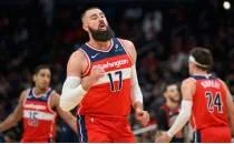 Lakers'n gz hlen Jonas Valanciunas'ta