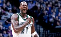 Kevin Garnett, Wolves ile resmen bar��t�; formas� emekli edilecek!