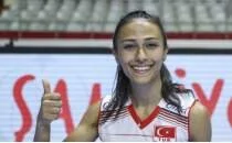 Milli voleybolcu Simge Akz, baparmandan ameliyat olacak