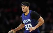 Seth Curry, 1 yllk kontratla Warriors'a katld