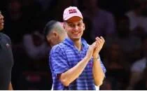 Herro, ayak bilei ameliyat sonras bu gece dnyor