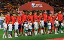 �spanyollar motive: 