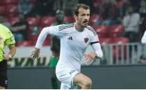 Band�rmaspor, Abdulkadir Parmak'� renklerine ba�lad�