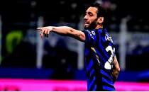 Hakan �alhano�lu sava�� ba�lad�: Inter ve Galatasaray!