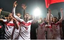 A Milli Tak�m ve Montella i�in �talya'dan b�y�k �vg�