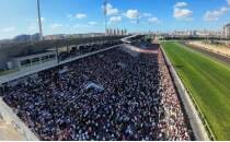 Safkanlar 100. Gazi'ye ko�uyor, hipodromlarda yeni yezon ba�l�yor