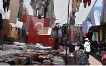 G�m��hane A Milli Futbol Tak�m�'na destek i�in T�rk bayraklar�yla donat�ld�