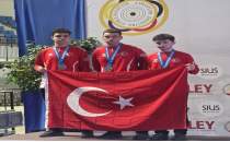 Eren Kalfa'dan alt�n madalya!