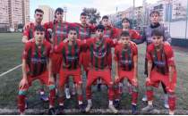 Kar��yakal� gen�ler parlamaya devam ediyor!