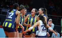 Fenerbah�e Medicana, evinde set vermeden kazand�!