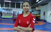 Havin Sel�uk, g�re�teki ba�ar�lar� ile g�z dolduruyor