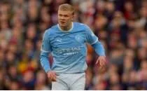 Manchester City ve Barcelona kay�ps�z devam ediyor!