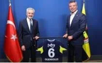 Mehmet Ali Ayd�nlar'dan Fenerbah�e i�in s�rpriz karar
