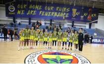 Fenerbah�e Opet, nama�lup lider bitirdi!