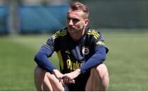 Fenerbah�e'de g�ndem olan foto�raf: Kerem Akt�rko�lu