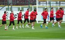 Milli Tak�m'da k�t� haber! 2 isim antrenmanda yok