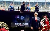 Ural Ak�z�m Lucescu'nun cenazesine kat�ld�