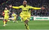 Fenerbah�e'de Talisca durmak bilmiyor