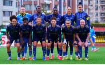 Fenerbah�e ArsaVev'den ilk �ampiyonluk!