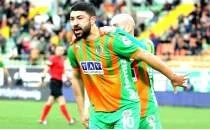 G�ven Yal��n'�n Be�ikta�'a kar�� �arp�c� istatisti�i