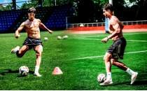 Fenerbah�e'de iki yeni imza, bir eksik