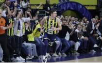 Fenerbah�e Beko'da Nando De Colo sakatland�!