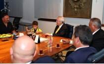Minik taraftar G�ktu�, Aziz Y�ld�r�m ile bulu�tu