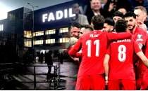 Tarihi ma� �ncesi stadyum krizi: Sadece 700 T�rk!