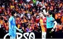 Ali Palab�y�k, Yasin Kol'u ele�tirdi: 'Ederson ceza almayabilir'