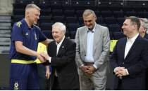 Aziz Y�ld�r�m'dan derbi �ncesi tak�ma ziyaret