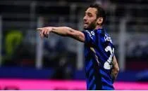 Galatasaray i�in Hakan �alhano�lu iddias�! ��te �denecek bonservis