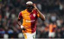 Osimhen, Galatasaray'a transfer yapt�