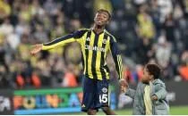 Fenerbah�e'de Nene, Galatasaray ma��n�n kadrosuna al�nd�!