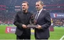 Galatasaray'da Dursun �zbek'ten tarihi prim karar�