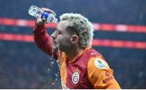 Bar�� Alper'e Anfield'da yak�n takip