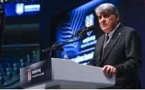 Serdal Adal�'dan transfer a��klamas�: �sim verdi!