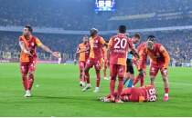 Kaz�mcan Karata�'a �akmak atan taraftar hakim kar��s�nda!