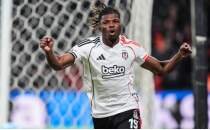 El Bilal Toure'den ele�tirilere yan�t: 'O aptallar gibi olmay�n'