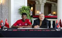 Gaziantep FK, Karamba Gassama'y� renklerine ba�lad�