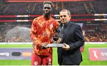 Dursun �zbek'in soyunma odas�nda ne dedi�i ortaya ��kt�!