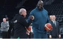 Shaquille O'Neal: 'T�rkiye'de bir kahramanlayd�m'