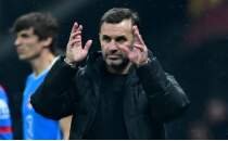 Galatasaray'da derbi �ncesi s�k� y�netim!