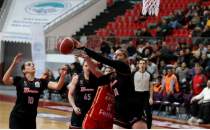 ��MSA �BK Mersin'den Kayseri'de farkl� galibiyet