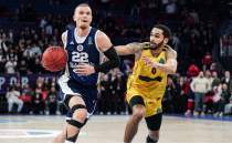 Bah�e�ehir Koleji, son saniye basketiyle Aris'i ma�lup etti