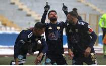 Erzurumspor, Sar�yer'i 4 golle ge�ti!