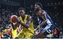 Mersin, Bah�e�ehir'i 7 say� farkla yendi